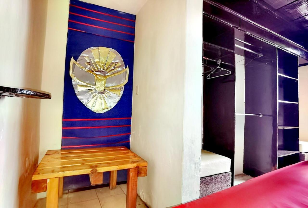Hotel The Roof Backpackers Guadalajara Exterior foto