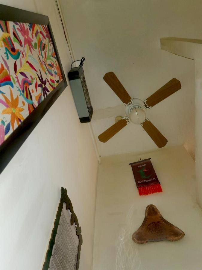 Hotel The Roof Backpackers Guadalajara Exterior foto